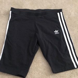 Adidas biker shorts M